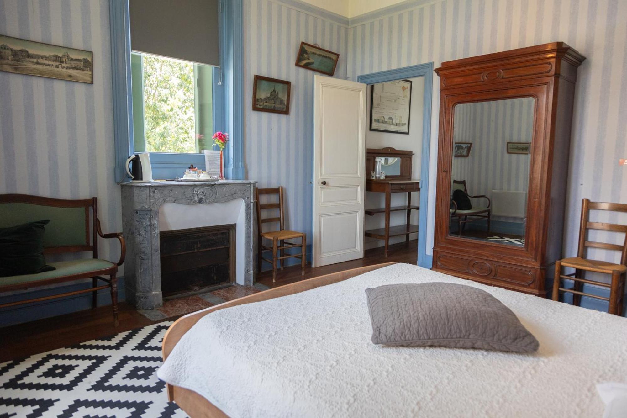 ホテル Le Domaine Du Meunier Mortagne-sur-Gironde エクステリア 写真
