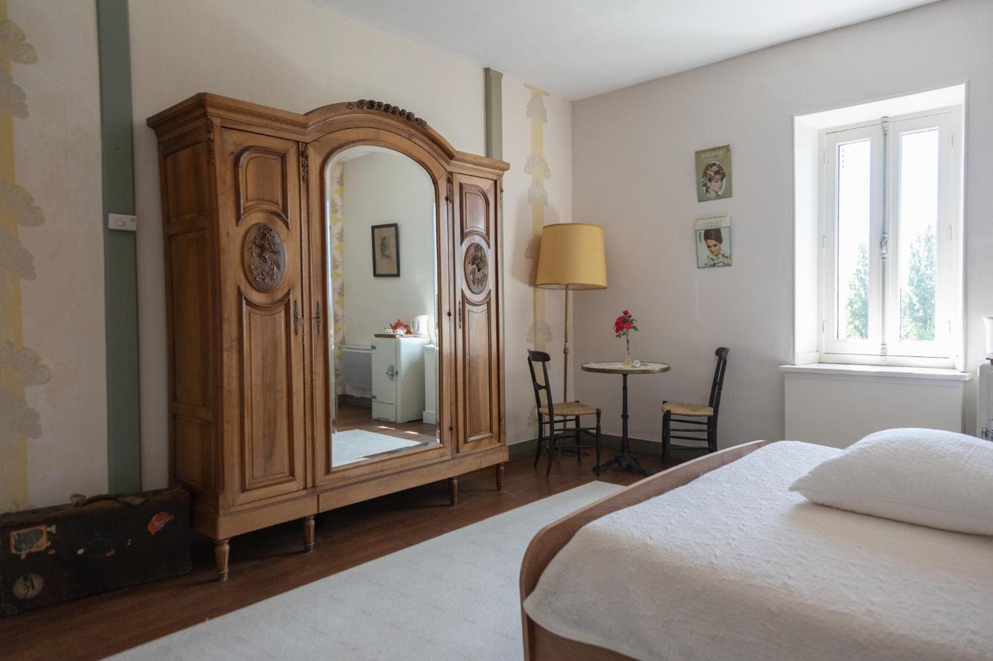 ホテル Le Domaine Du Meunier Mortagne-sur-Gironde エクステリア 写真