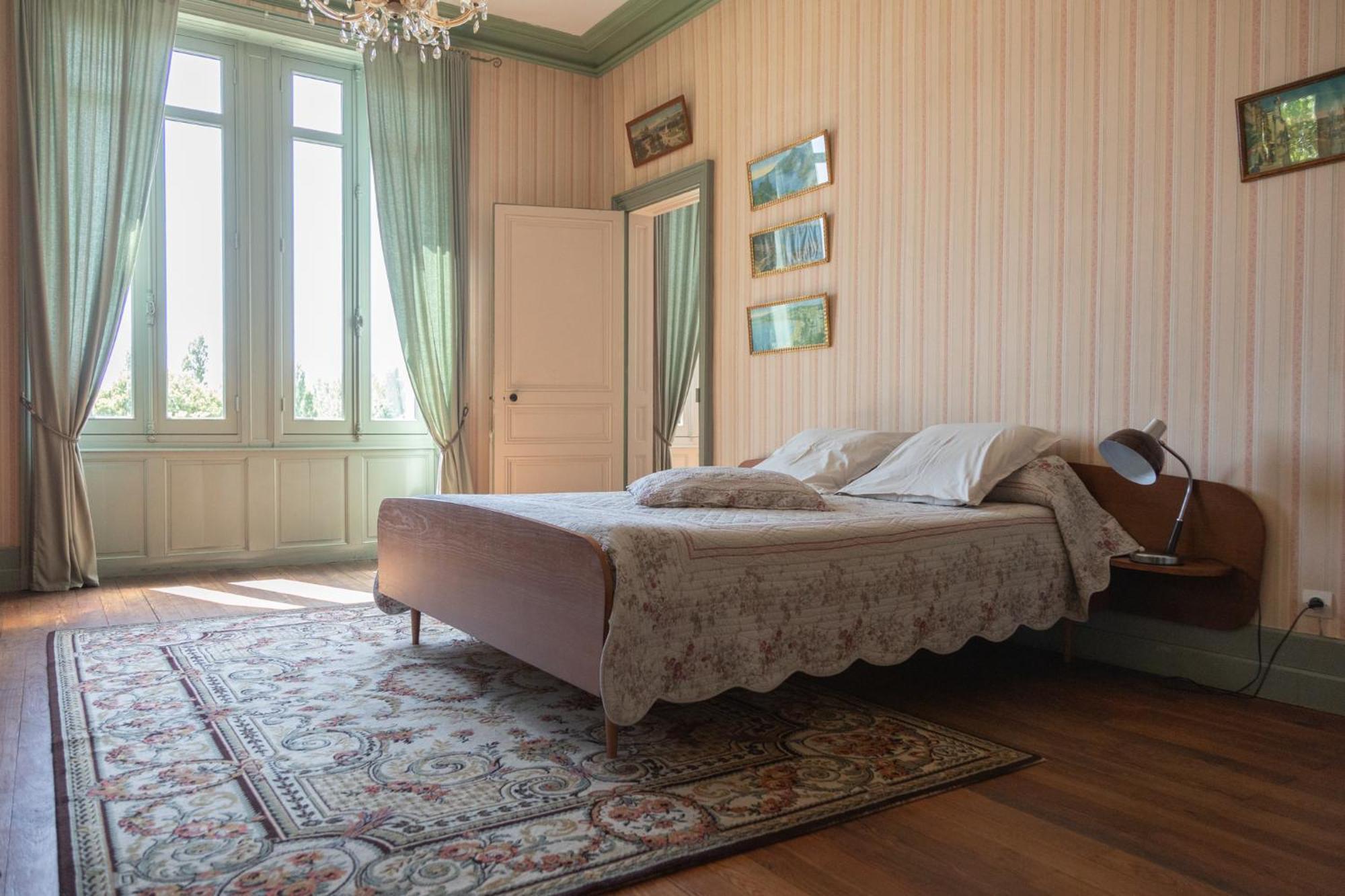 ホテル Le Domaine Du Meunier Mortagne-sur-Gironde エクステリア 写真