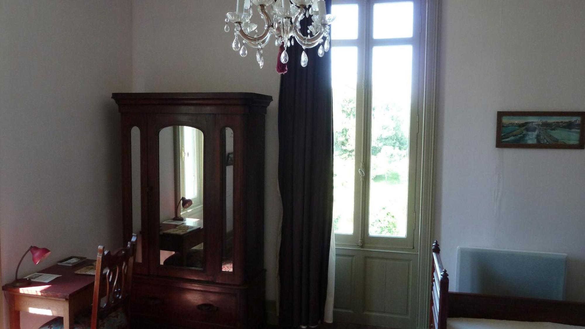 ホテル Le Domaine Du Meunier Mortagne-sur-Gironde 部屋 写真