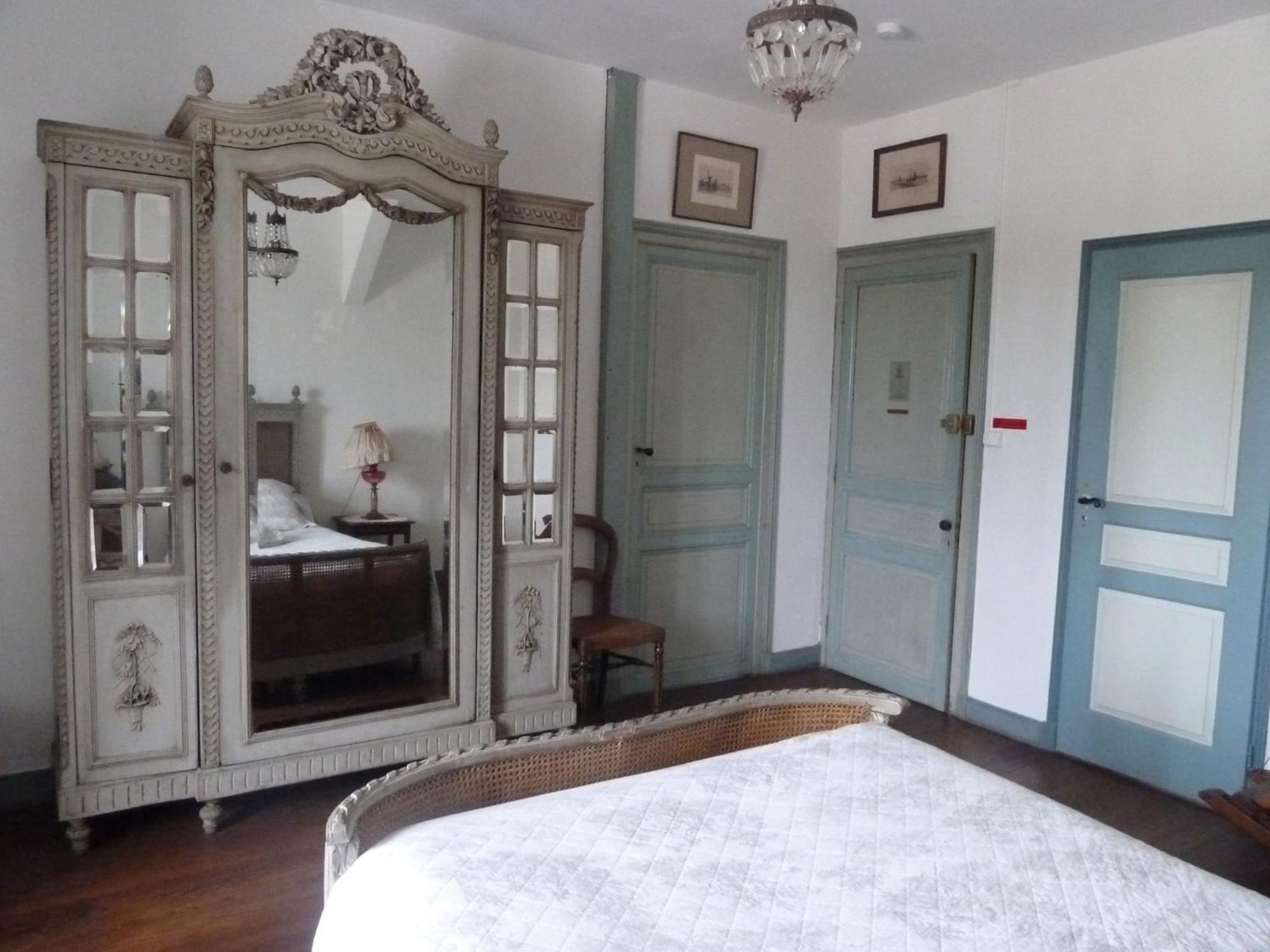 ホテル Le Domaine Du Meunier Mortagne-sur-Gironde 部屋 写真